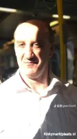 Exhibitionist man toon zich naakt aan rijpe vrouwen Exhibitionist man toon zich naakt aan rijpe vrouwen